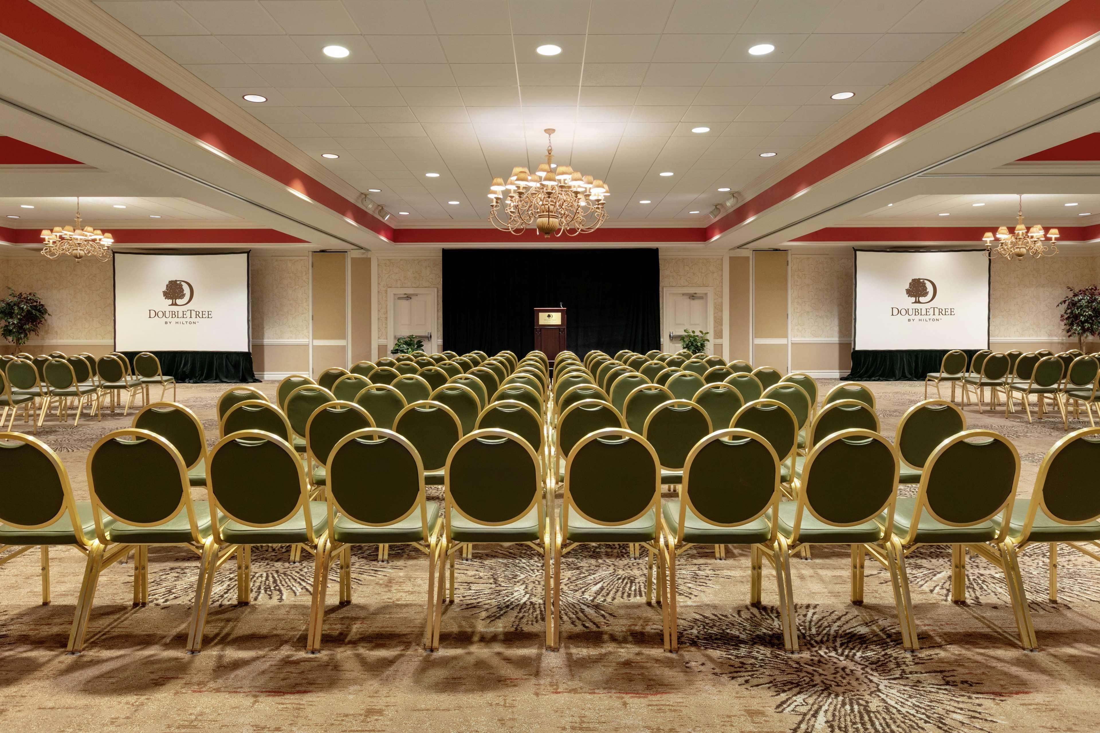 Doubletree Resort By Hilton Lancaster Willow Street Екстериор снимка